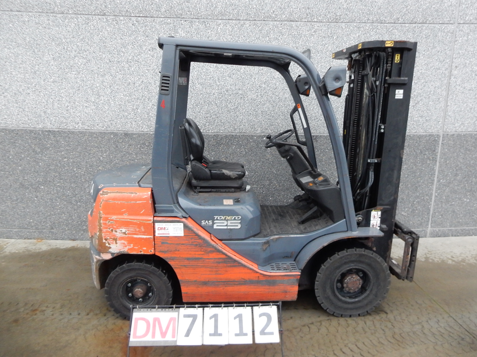 TOYOTA TONERO 52-8FDF25 – DM7112