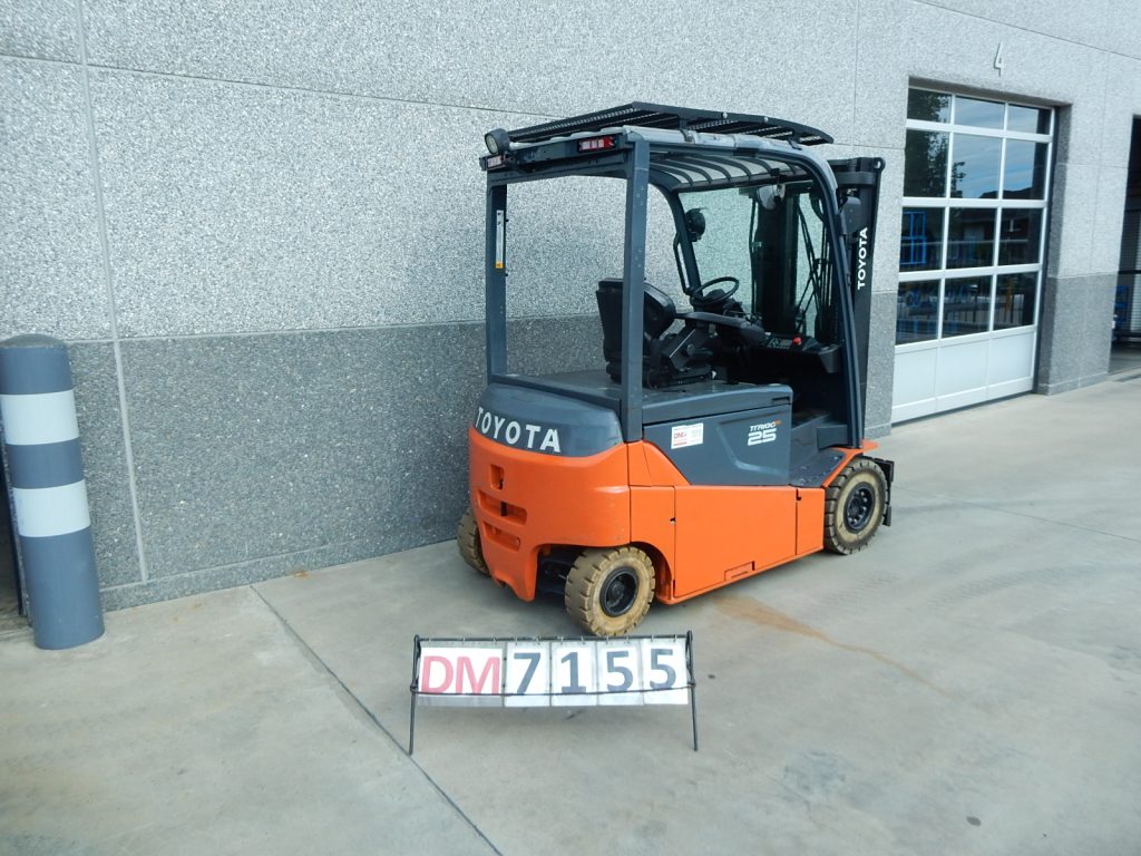 TOYOTA TRAIGO80 8FBMT25 – DM7155
