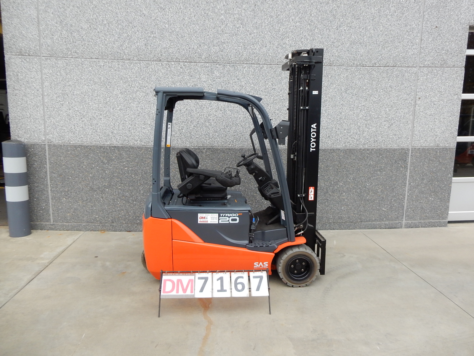 TOYOTA TRAIGO48 8FBE20T – DM7167