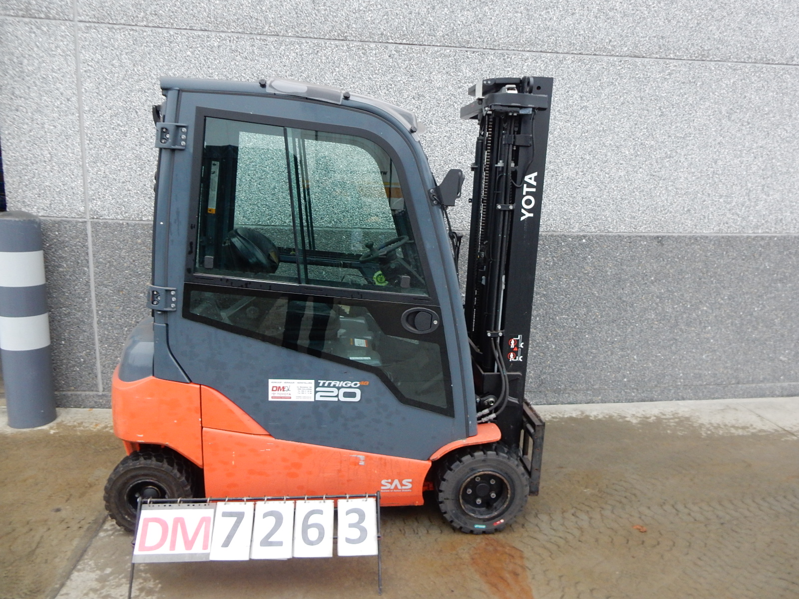 TOYOTA TRAIGO48 8FBM20T – DM7263