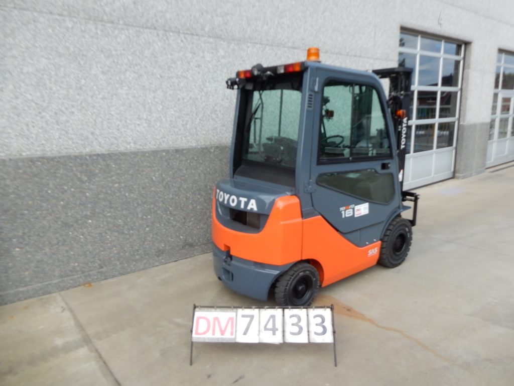 TOYOTA TONERO 02-8FDF18 – DM7433