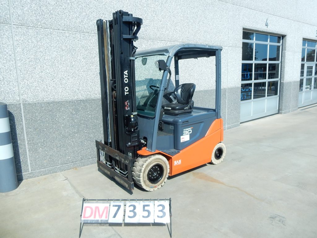 TOYOTA TRAIGO80 8FBMKT30 – DM7353